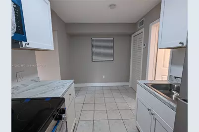 987 NE 131st #4, North Miami, FL 33161 - Photo 5