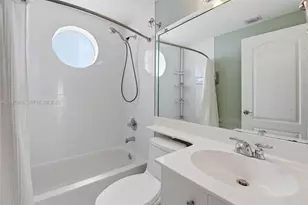 10180 SW 88th St, Miami, FL 33176 - Photo 11