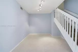 10180 SW 88th St, Miami, FL 33176 - Photo 13