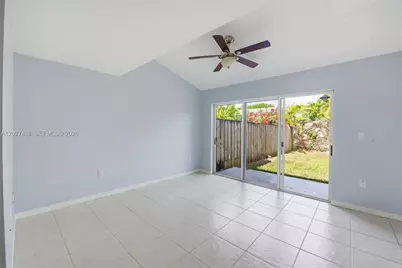 10180 SW 88th St #403, Miami, FL 33176 - Photo 9
