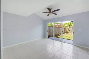 10180 SW 88th St, Miami, FL 33176 - Photo 9