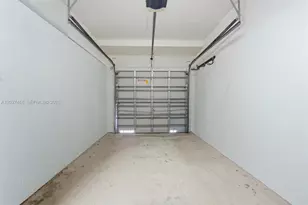 10180 SW 88th St, Miami, FL 33176 - Photo 23