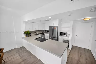 5700 Collins Ave #5J, Miami Beach, FL 33140 - Photo 13