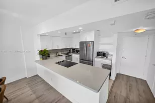 5700 Collins Ave, Miami Beach, FL 33140 - Photo 13