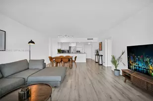 5700 Collins Ave, Miami Beach, FL 33140 - Photo 9