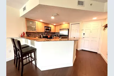 201 S Golden Isles Dr #306, Hallandale Beach, FL 33009 - Photo 15