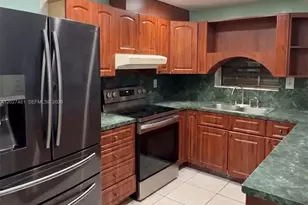 1300 NE 203rd St, Miami, FL 33179 - Photo 5
