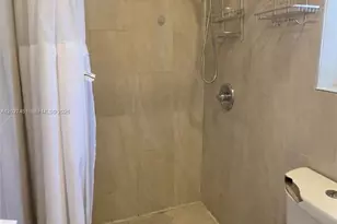 1300 NE 203rd St, Miami, FL 33179 - Photo 21