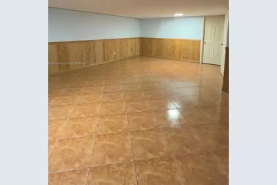 1300 NE 203rd St, Miami, FL 33179 - Photo 23