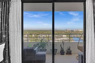 2500 Parkview Dr, Hallandale Beach, FL 33009 - Photo 15