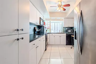 2655 Collins Ave #603, Miami Beach, FL 33140 - Photo 23