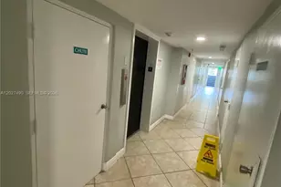 7832 Collins Ave, Miami Beach, FL 33141 - Photo 29