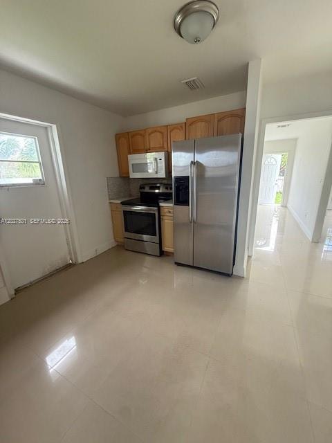 3700 SW 56th Ave #3700 main architectural view