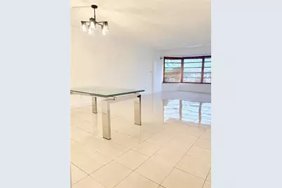 18900 NE 14th Ave #D302, Miami, FL 33179 - Photo 5