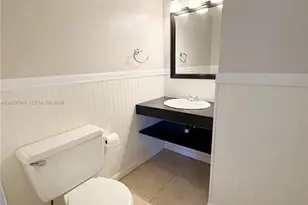 18900 NE 14th Ave, Miami, FL 33179 - Photo 13