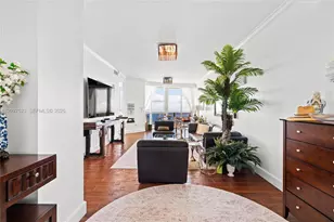18201 Collins Ave, Sunny Isles Beach, FL 33160 - Photo 9