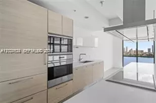 17111 Biscayne Blvd, North Miami Beach, FL 33160 - Photo 9