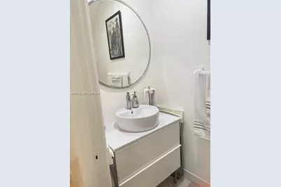 5610 NW 114th Pl #202, Doral, FL 33178 - Photo 3