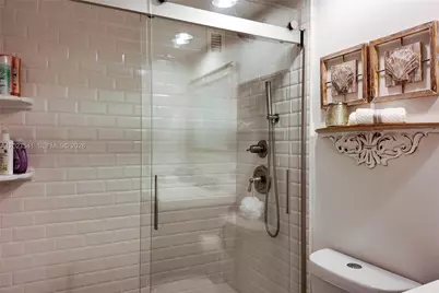 3001 S Ocean Dr #319, Hollywood, FL 33019 - Photo 17
