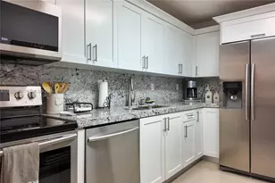 3001 S Ocean Dr, Hollywood, FL 33019 - Photo 3