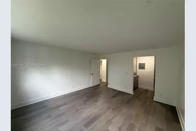 143 SW 9th St #304, Miami, FL 33130 - Photo 3