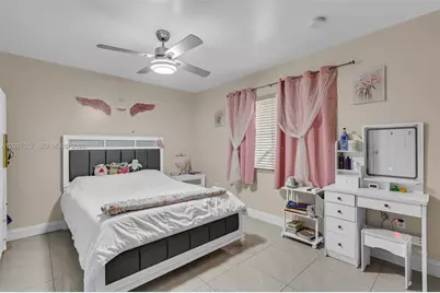 2986 NW 26th St, Miami, FL 33142 - Photo 7