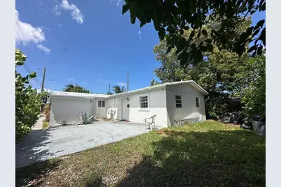 685 SW 7th Ter, Dania Beach, FL 33004 - Photo 5