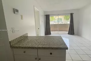 5199 NW 7th St, Miami, FL 33126 - Photo 5