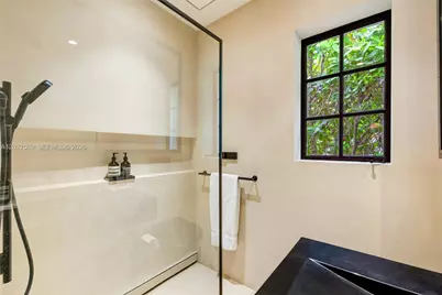 1225 Alhambra Cir, Coral Gables, FL 33134 - Photo 25