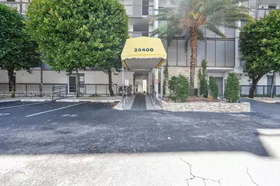 20400 W Country Club Dr #214, Aventura, FL 33180 - Photo 3