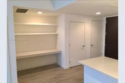 999 SW 1st Ave #2005, Miami, FL 33130 - Photo 3