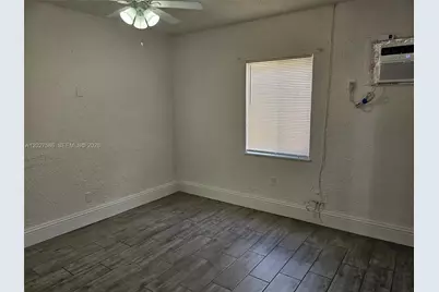 709 NE 4th Ct #2, Hallandale Beach, FL 33009 - Photo 17