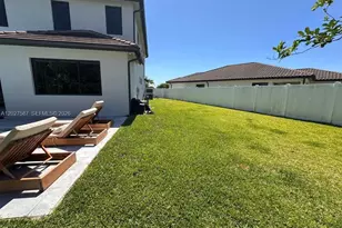 4572 SW 178th Ave, Miramar, FL 33029 - Photo 11