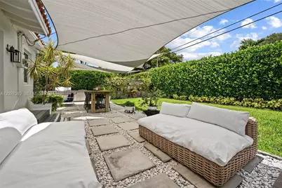 39 Montilla Ave, Coral Gables, FL 33134 - Photo 23