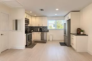 201 Columbus Pkwy, Hollywood, FL 33021 - Photo 11