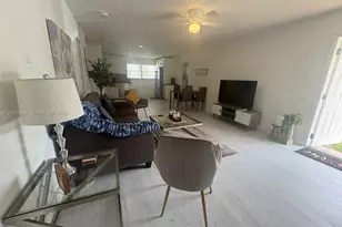 201 Columbus Pkwy, Hollywood, FL 33021 - Photo 1