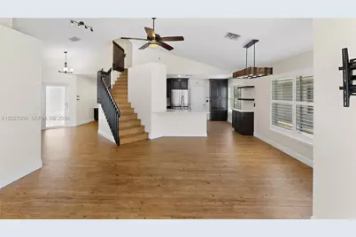 9203 Arborwood Cir, Davie, FL 33328 - Photo 11