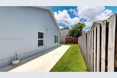 9203 Arborwood Cir, Davie, FL 33328 - Photo 37