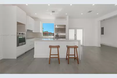 651 NE 172nd St, Miami, FL 33162 - Photo 11