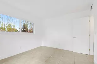 407 SE 9th Ct, Hallandale Beach, FL 33009 - Photo 11