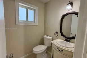 22317 SW 103rd Ave, Cutler Bay, FL 33190 - Photo 5