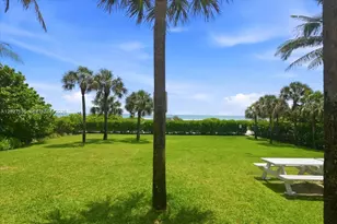 8911 Collins Ave, Surfside, FL 33154 - Photo 7