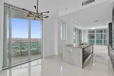 900 Biscayne Blvd #5412, Miami, FL 33132 - Photo 17