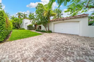1776 Michigan Ave, Miami Beach, FL 33139 - Photo 29