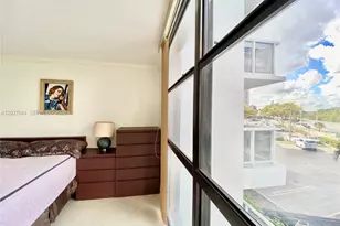 20505 E Country Club Dr, Aventura, FL 33180 - Photo 13