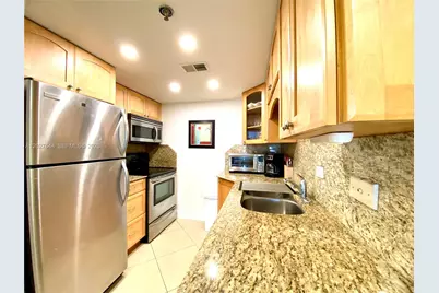 20505 E Country Club Dr #233, Aventura, FL 33180 - Photo 11
