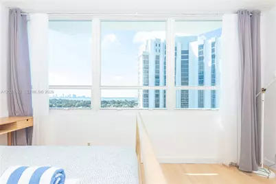 5445 Collins Ave #1105, Miami Beach, FL 33140 - Photo 7