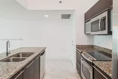 951 Brickell Ave #3706, Miami, FL 33131 - Photo 5