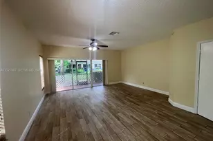 12148 SW 4th St, Pembroke Pines, FL 33025 - Photo 5