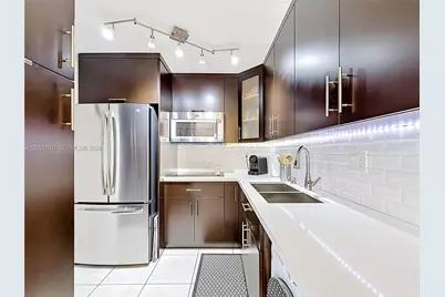 9350 Fontainebleau Blvd #101, Miami, FL 33172 - Photo 7
